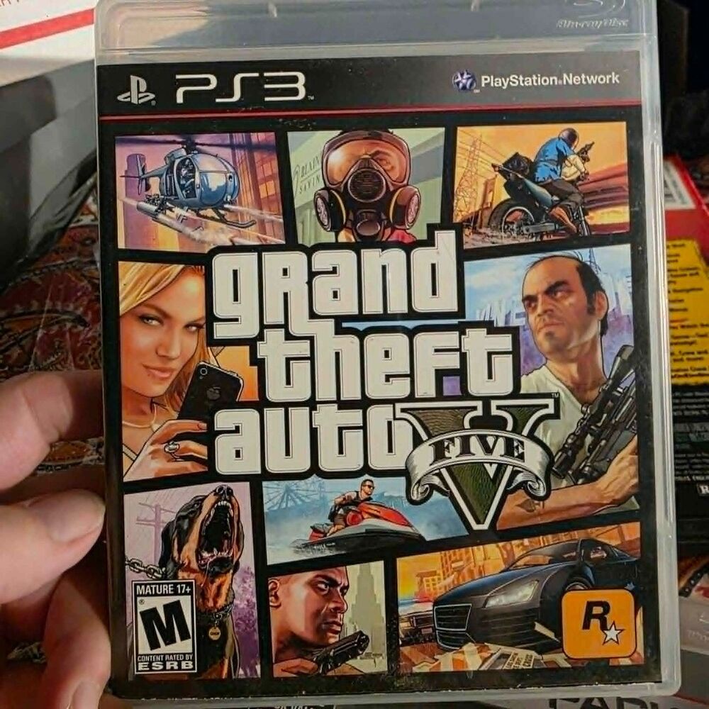 ps3 games lot Grand Theft Auto 5 and Call of Duty Black ops